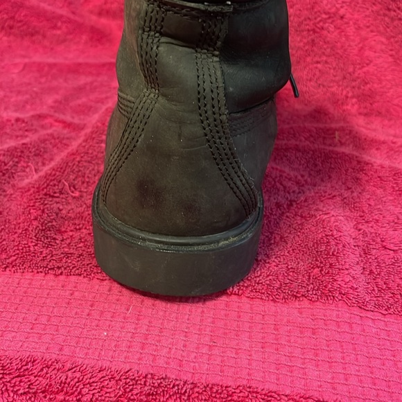 Timberland Black Suede Nubuck 6” Waterproof Boots. Marks on them. See pictures - Picture 4 of 11